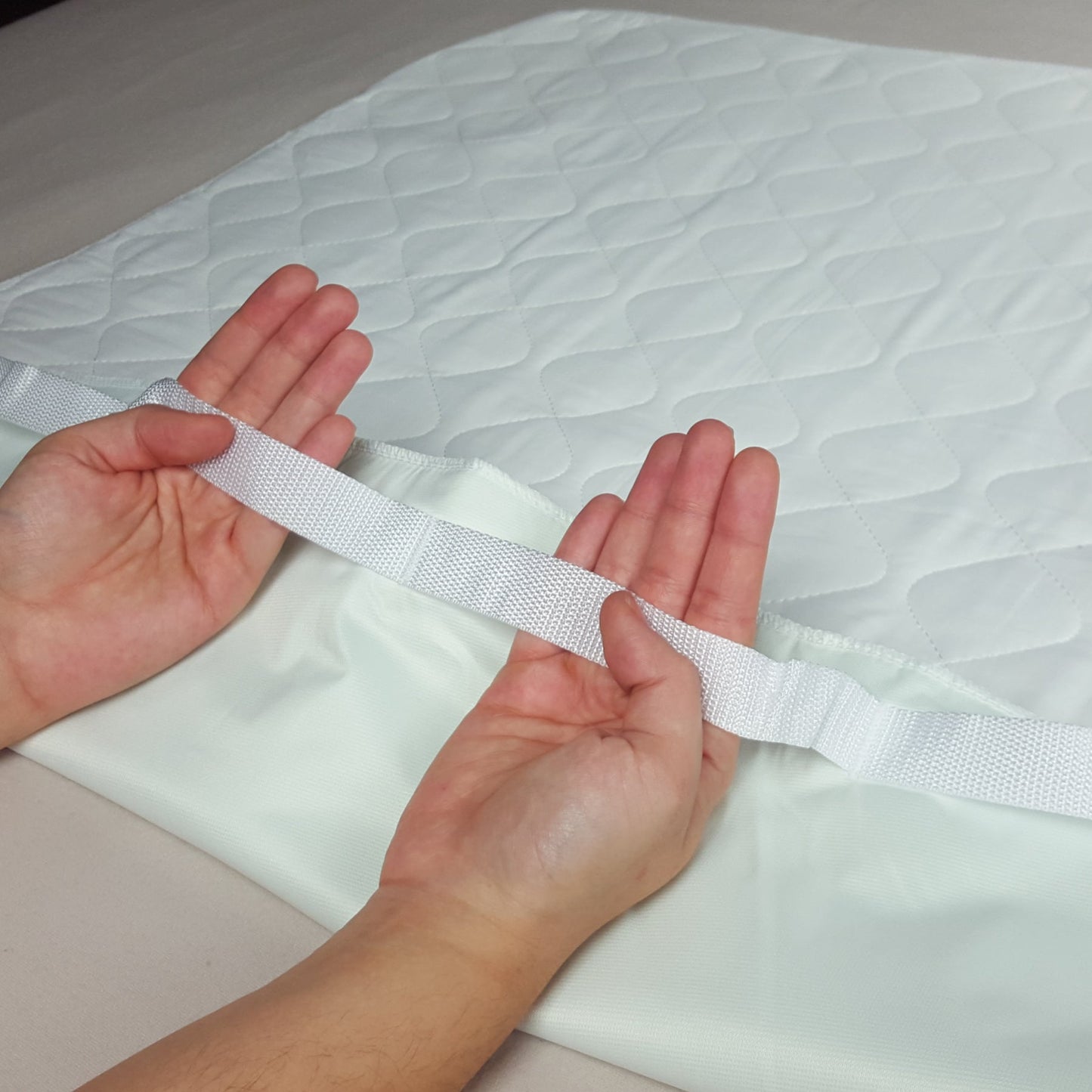 ULTRA SHEET PROTECTOR WITH HANDLES 34" X 36"
