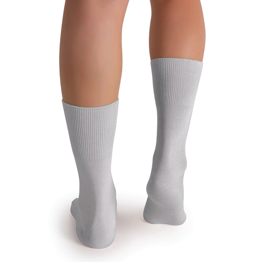 BIOS Diabetic Socks in White with Seamless Design and Moisture-Wicking Fabric