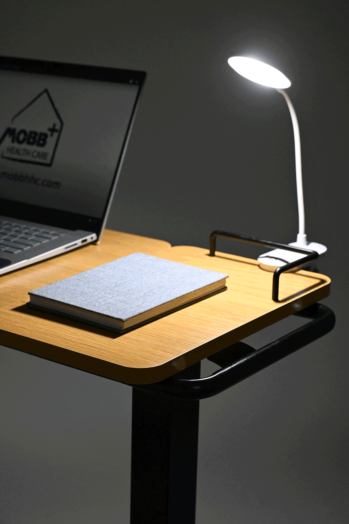 MOBB Led Desk Lamp: MHLAMP
